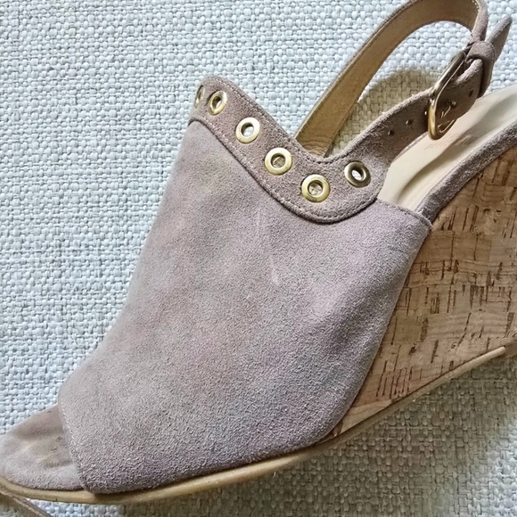 STUART WEITZMAN Suede Cork Wedges Slingbacks Grommet Lasercut Sandals 8.5 - Picture 4 of 8